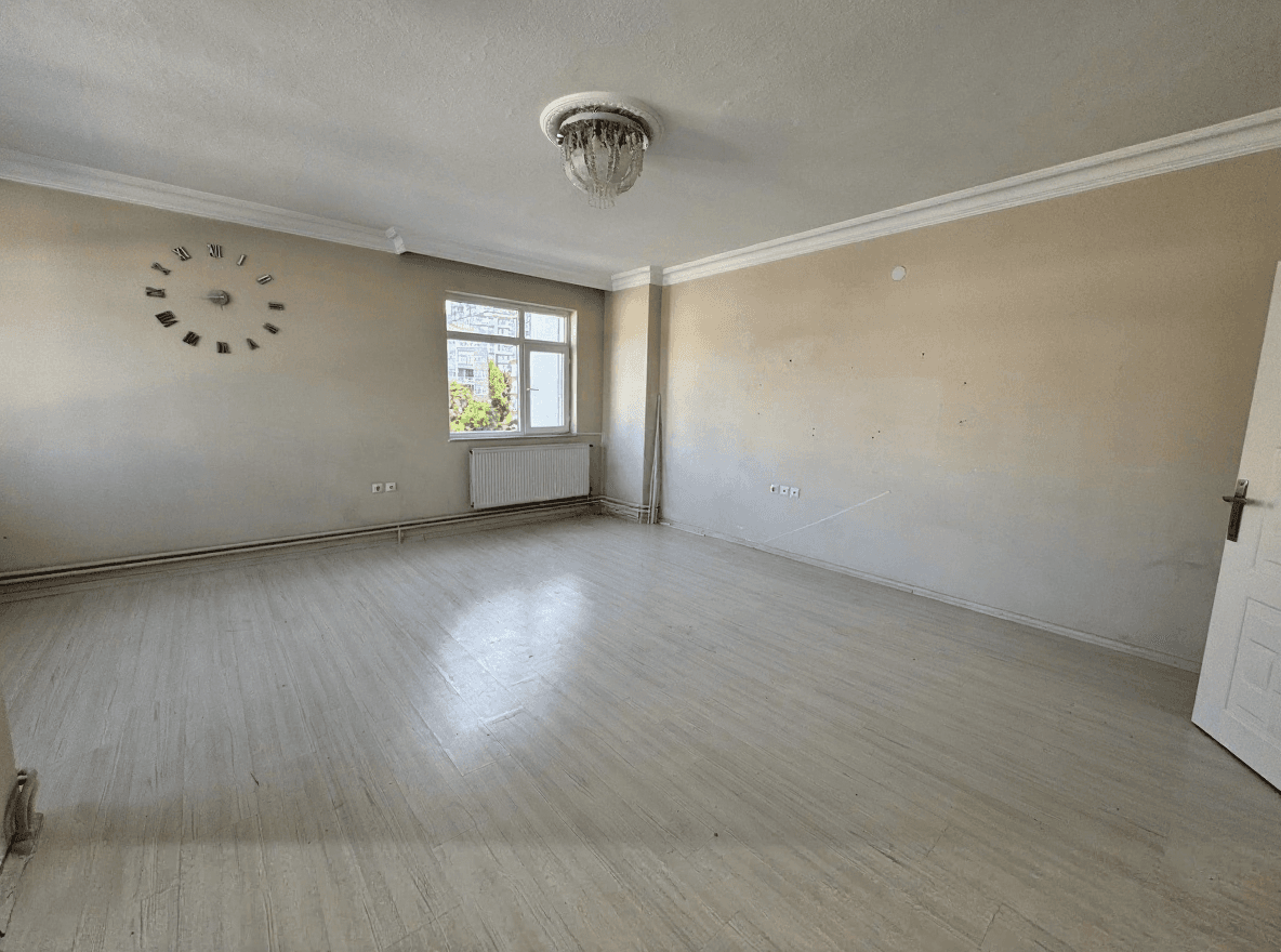 Ünye'de deniz manzaralı kiralık dairenin balkon görünümü