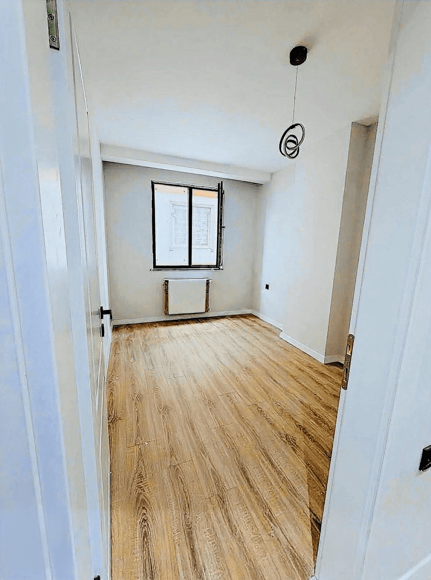 Sıfır 3+1 dairenin aydınlık oturma alanı