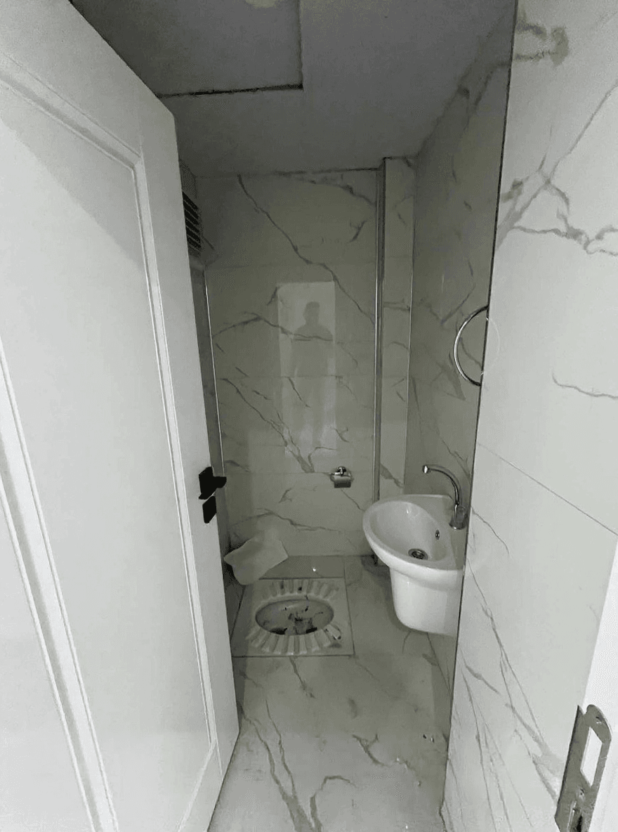 Ünye Atatürk Viertel Wohnung 3+1 zum Verkauf mit Meerblick und separater Küche