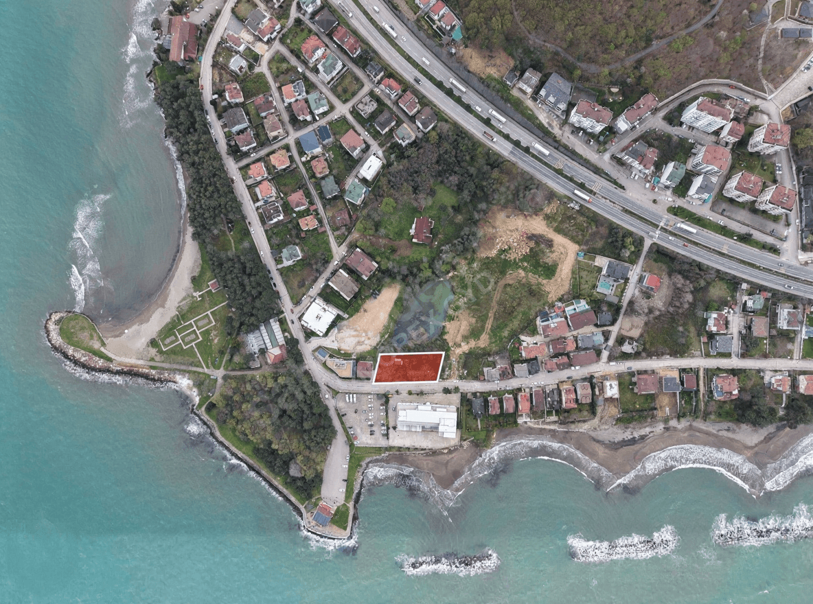 Dolunay Çamlık mevkii 1.683 m² arsanın deniz manzarası