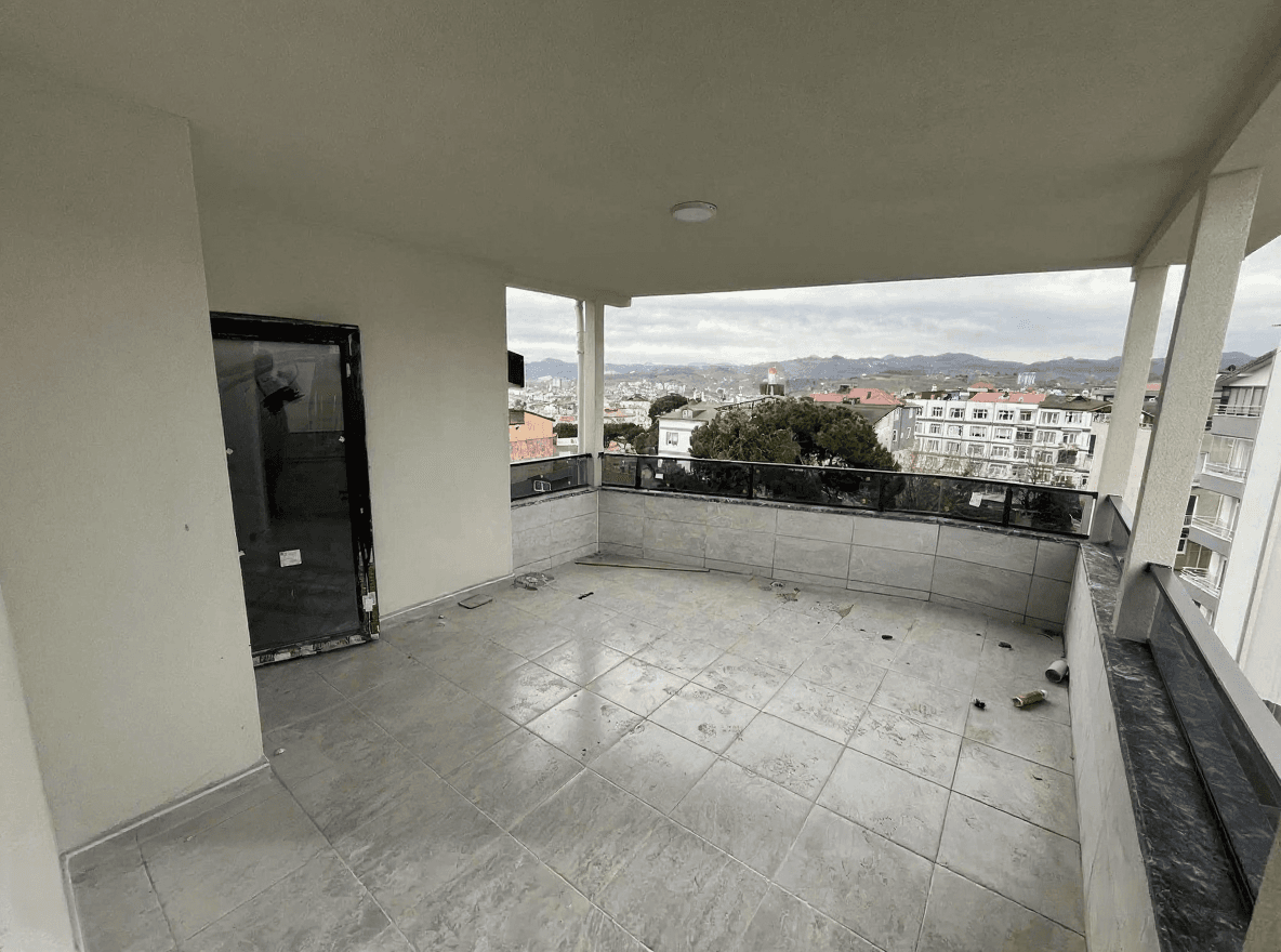 290 m² dubleks dairenin ana salonu
