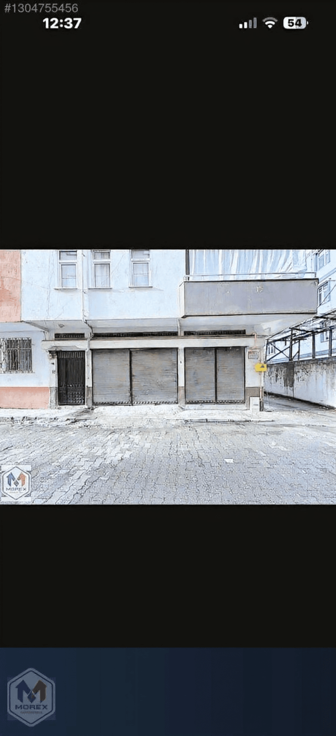100 m² depo olarak kullanılabilen iş yerinin zemini