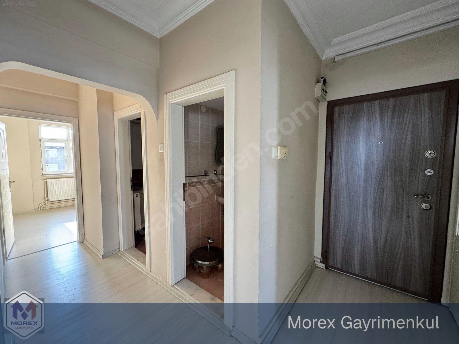 Ünye Atatürk Mahallesi 3+1 kiralık dairenin geniş salonu